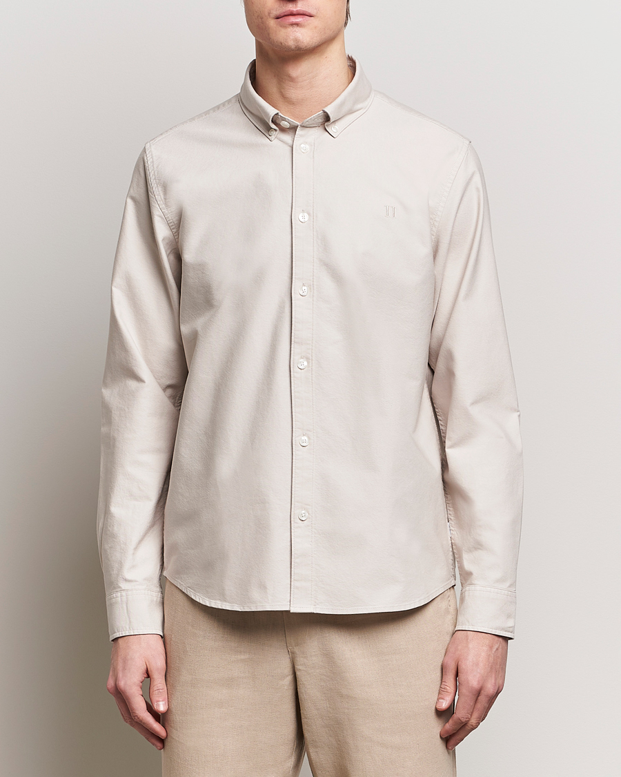 Herre | LES DEUX | LES DEUX | Kristian Oxford Shirt Dark Sand