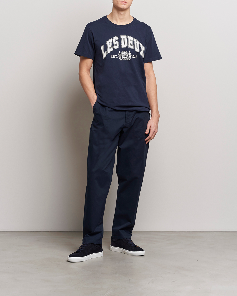 Herre | T-Shirts | LES DEUX | University T-Shirt Dark Navy
