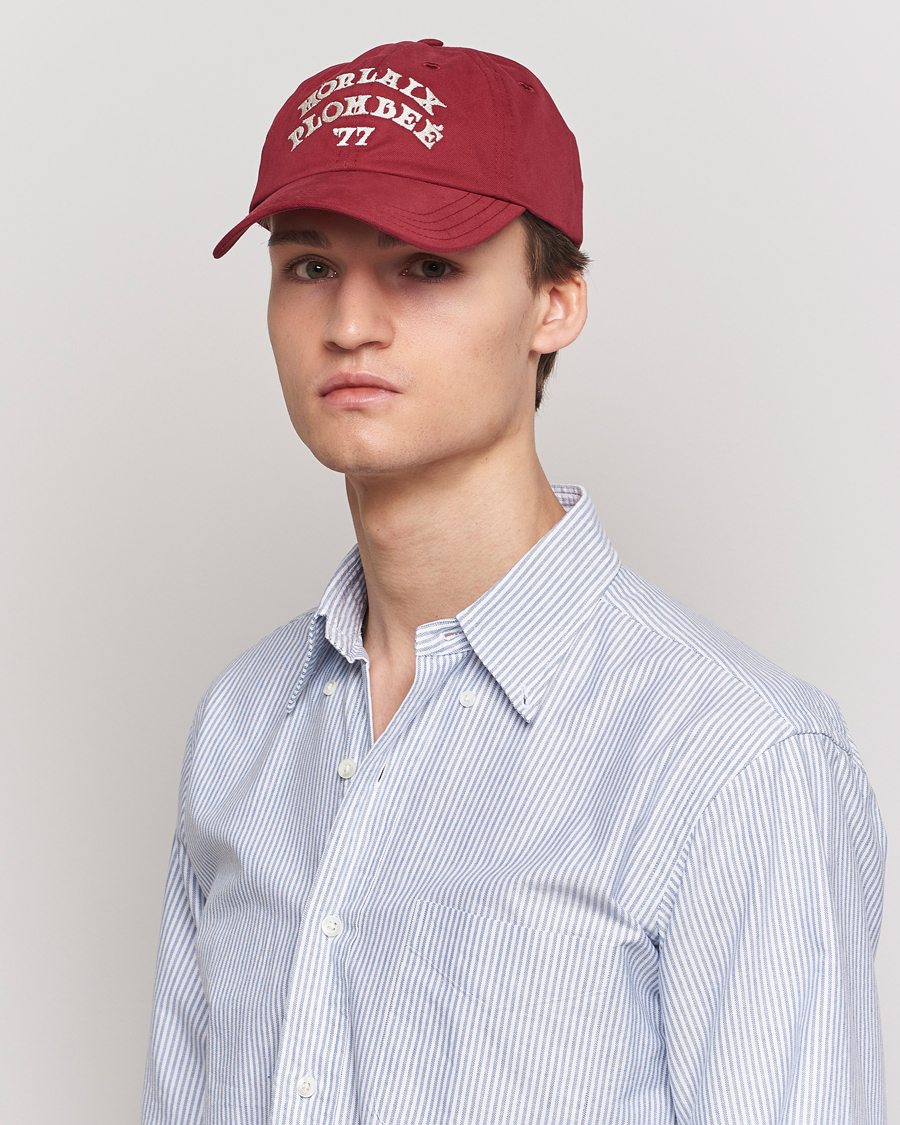 Herre | Drake's Morlaix Plombee 77 Baseball Cap Red | Drake's | Morlaix Plombee 77 Baseball Cap Red