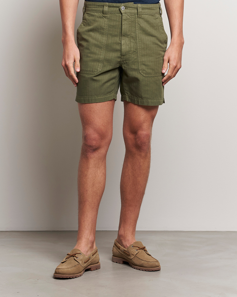 Men | Clothing | Drake\'s | Herringbone Fatigue Cotton Shorts Olive