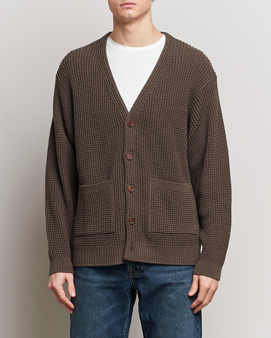 Herre | Nudie Jeans | Nudie Jeans | Kent Pineapple Knitted Cardigan Brown Melange