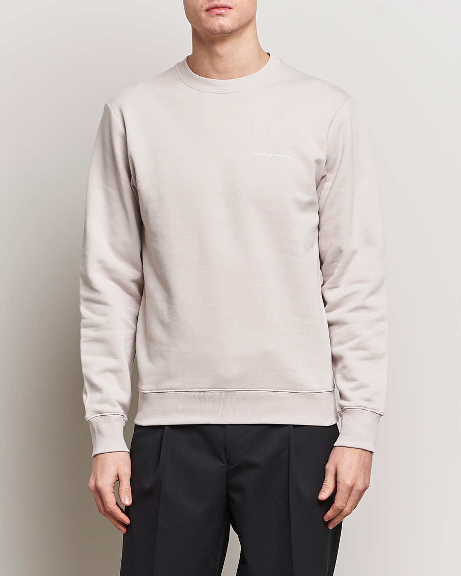 Herre | Trøjer | Tiger of Sweden | Emerson Crew Neck Sweatshirt Grey Sand