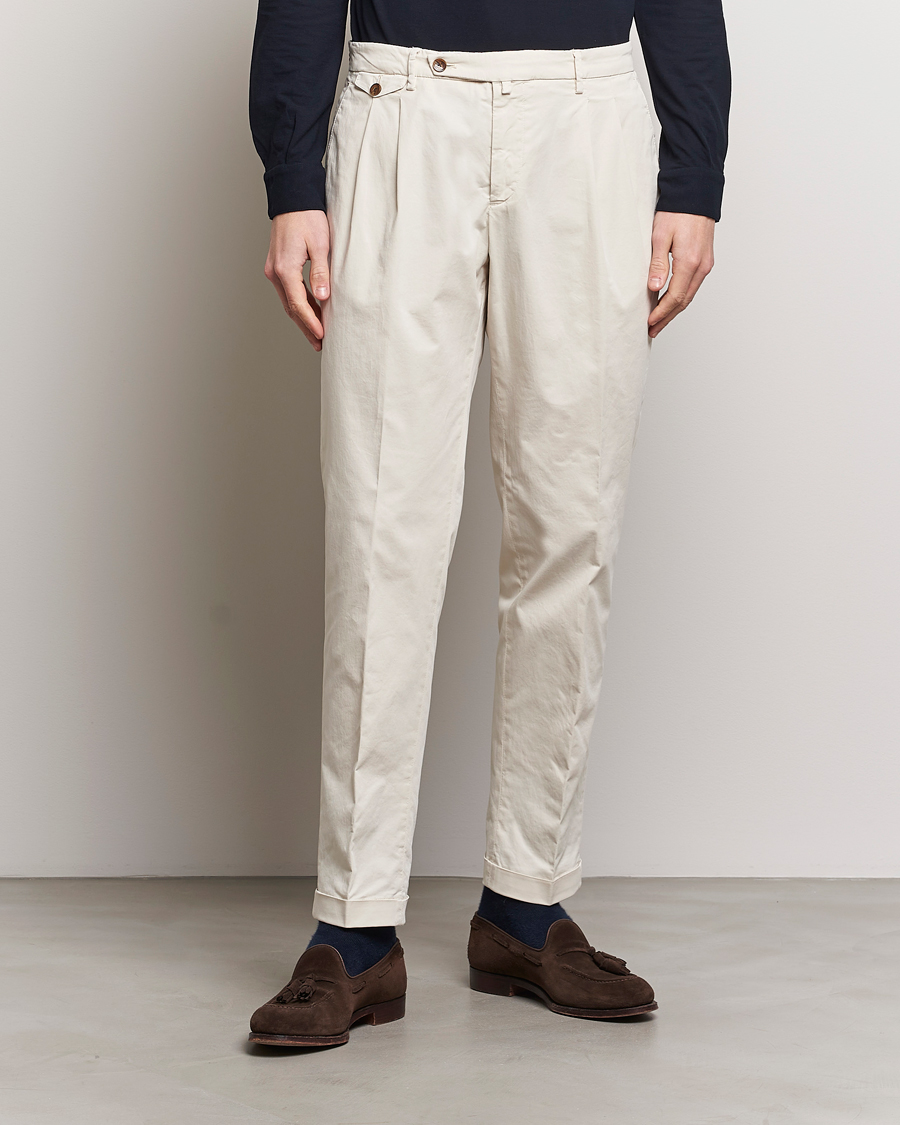 Herre | Tøj | Briglia 1949 | Easy Fit Pleated Cotton Stretch Chino Cream