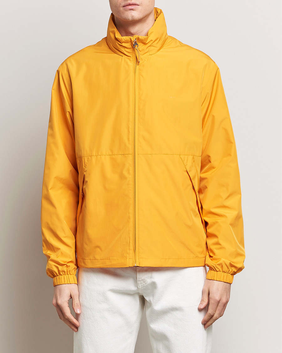 Herre | Casual jakker | GANT | Light Nylon Windcheater Medal Yellow