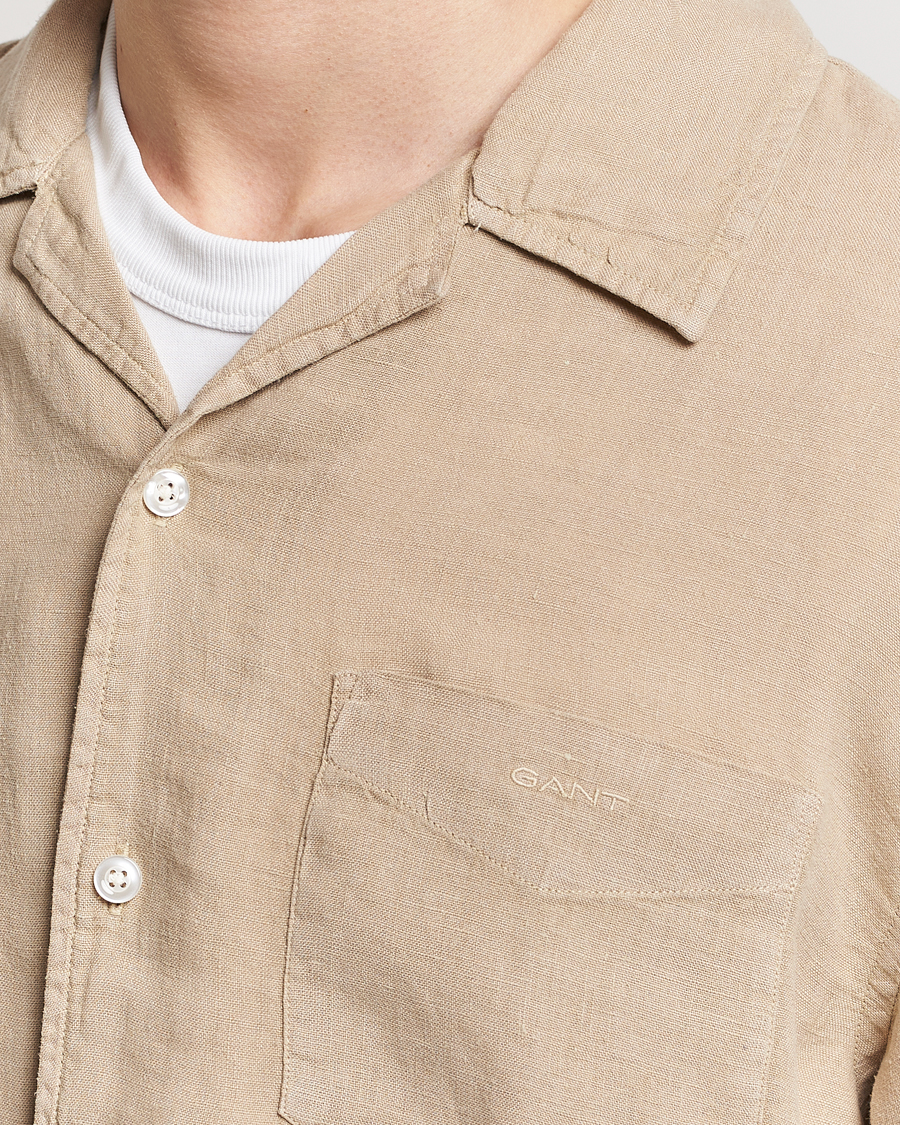 Herre | Skjorter | GANT | Relaxed Fit Linen Resort Short Sleeve Shirt Concrete Beige