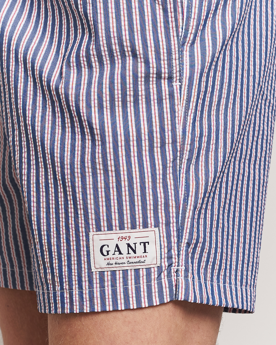 Herre | Badebukser | GANT | Striped Seersucker Swimshorts Deep Blue