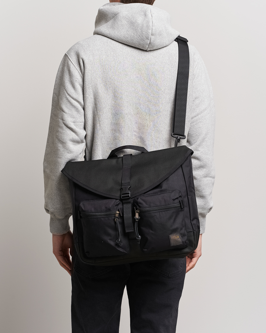 Herre | Filson Surveyor Messenger Bag Black | Filson | Surveyor Messenger Bag Black