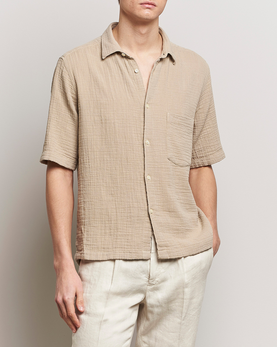 Herre | Kortærmede skjorter | Oscar Jacobson | Short Sleeve City Crepe Cotton Shirt Beige