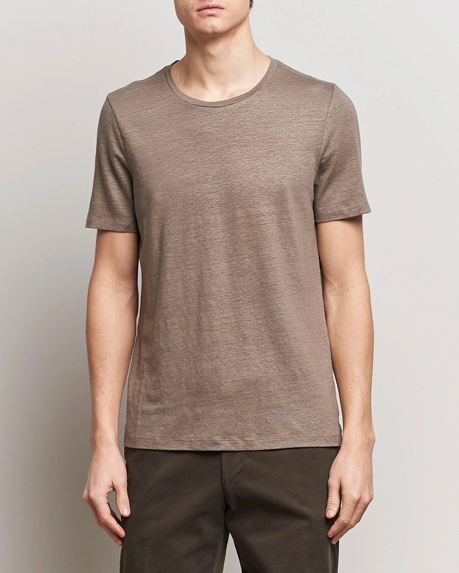 Herre | T-Shirts | Oscar Jacobson | Kyran Linen T-Shirt Olive