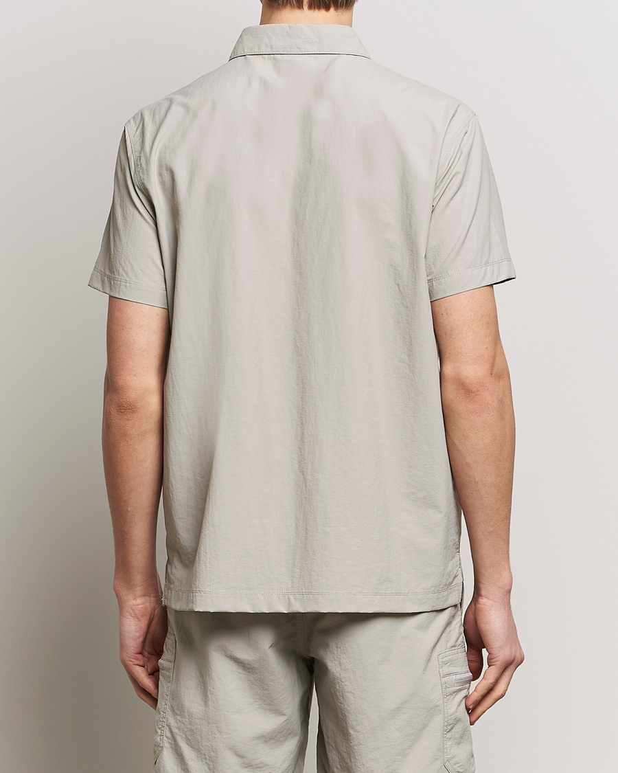 Herre | Skjorter | Columbia | Mountaindale Short Sleeve Outdoor Shirt Flint Grey