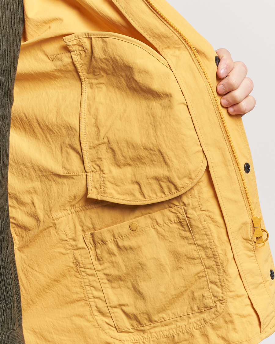 Herre | Jakker | Barbour Lifestyle | Ashby Showerproof Jacket Honey Gold