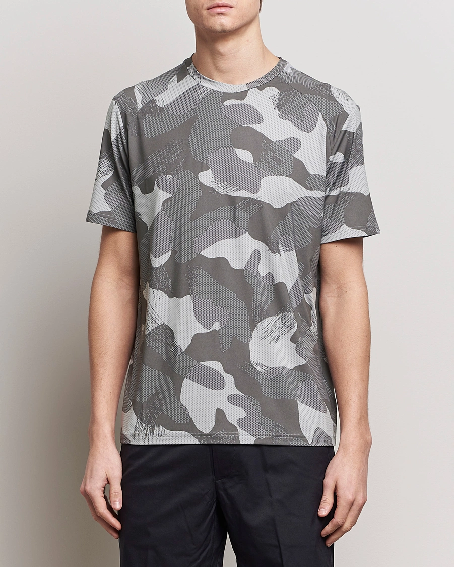 Herre | T-Shirts | RLX Ralph Lauren | Peached Airflow Camo Crew Neck T-Shirt Grey