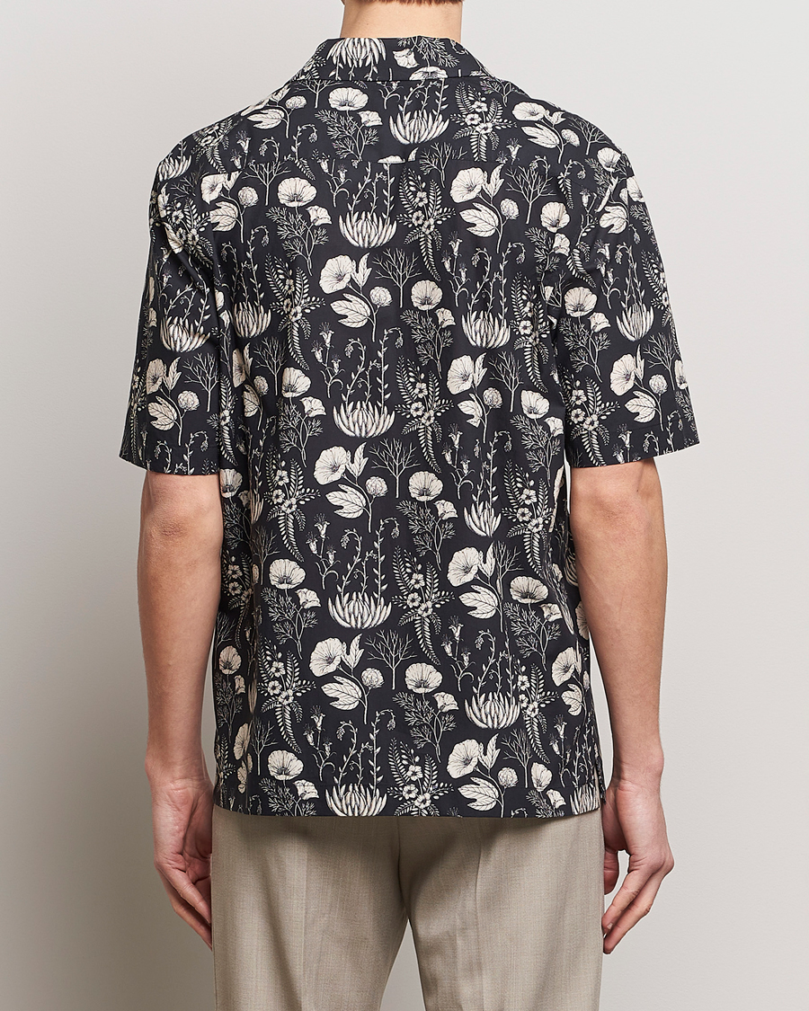 Herre | Skjorter | Sunspel | Katie Scott Short Sleeve Printed Resort Shirt Black