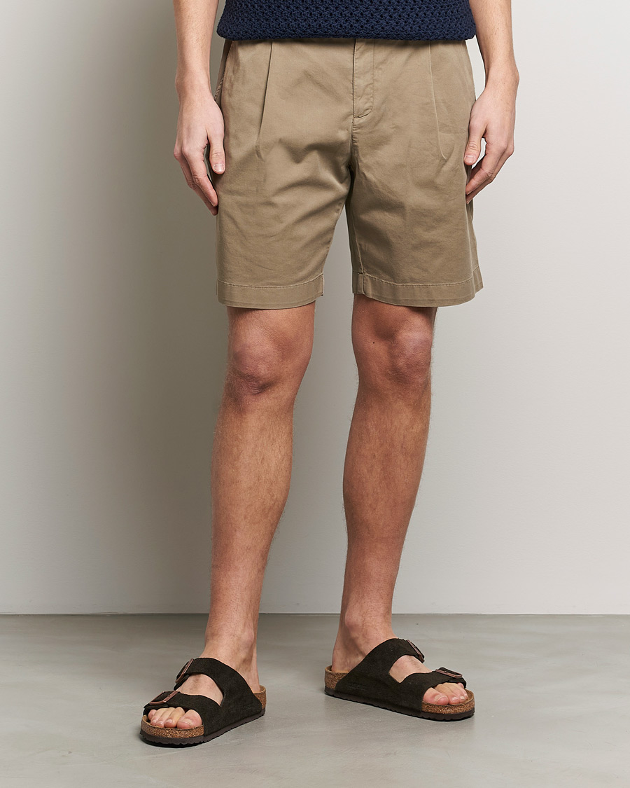 Herre | Tøj | Sunspel | Pleated Stretch Cotton Twill Shorts Dark Stone