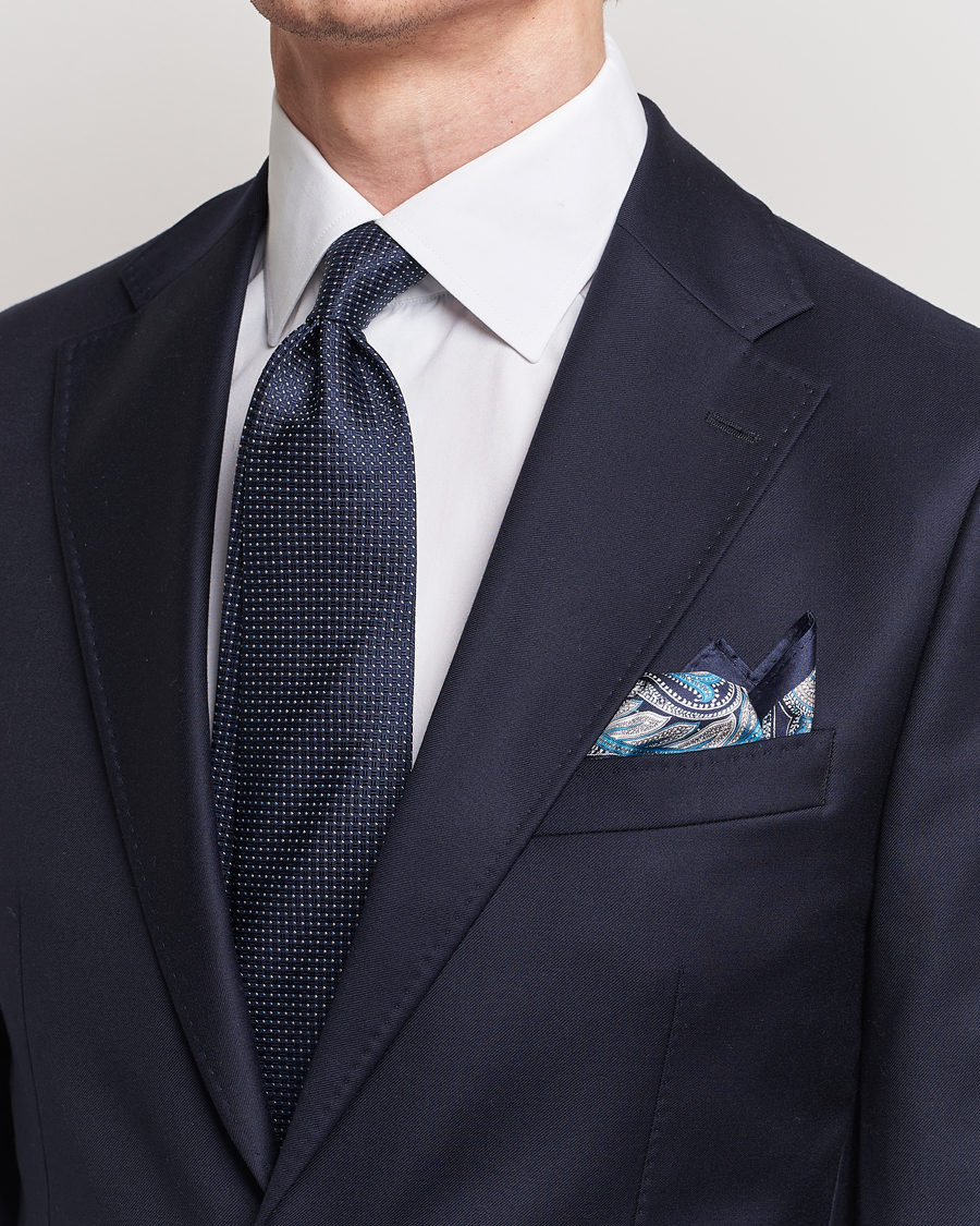 Herr |  | Amanda Christensen | Box Set Silk Twill 8cm Tie With Pocket Square Navy