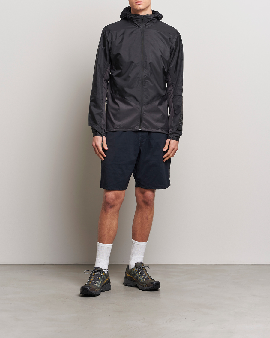 Herre | Jakker | Arc'teryx | Norvan Windshell Hooded Jacket Black/Graphite