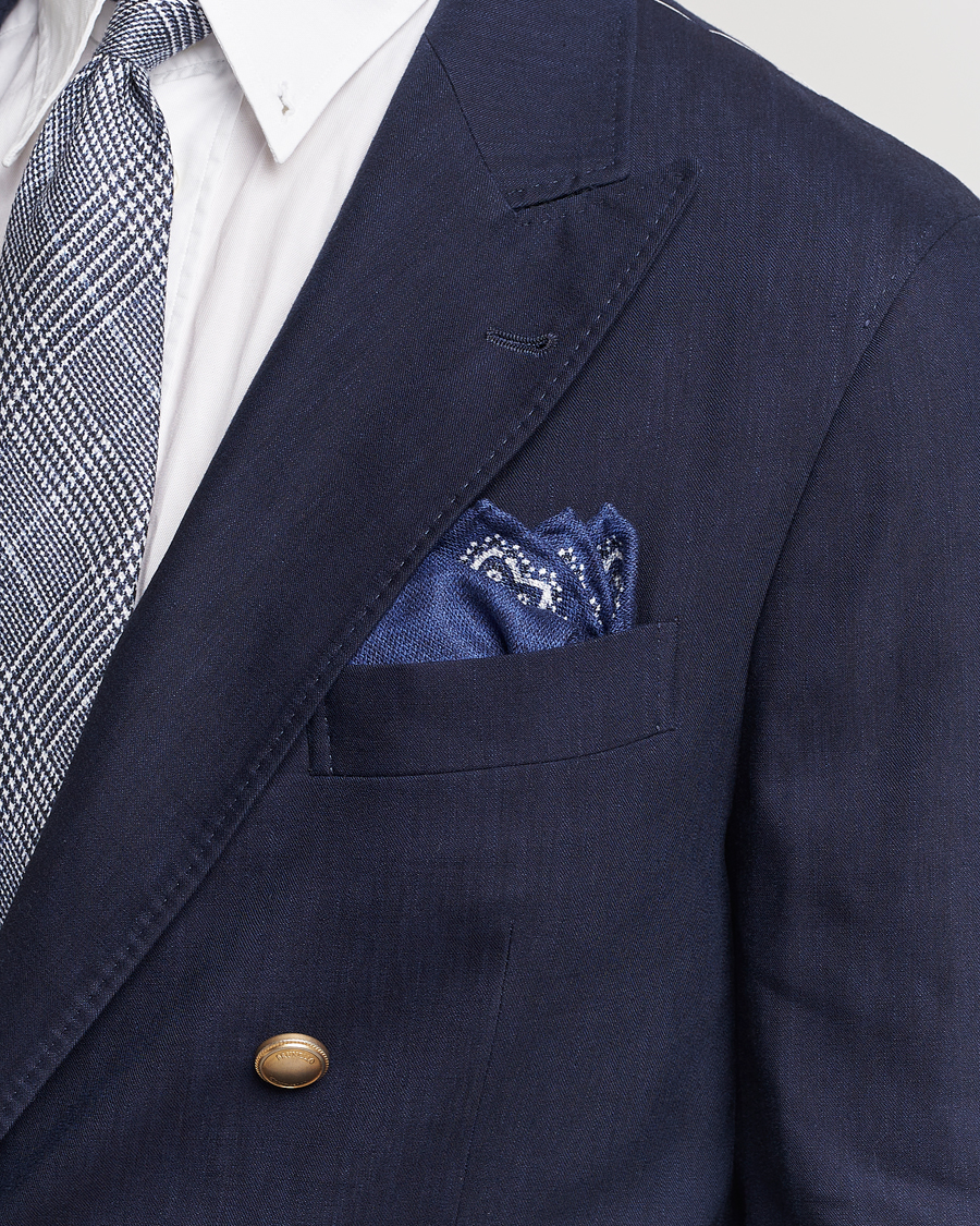 Herre | Brunello Cucinelli Paisley Silk Pocket Square Navy | Brunello Cucinelli | Paisley Silk Pocket Square Navy