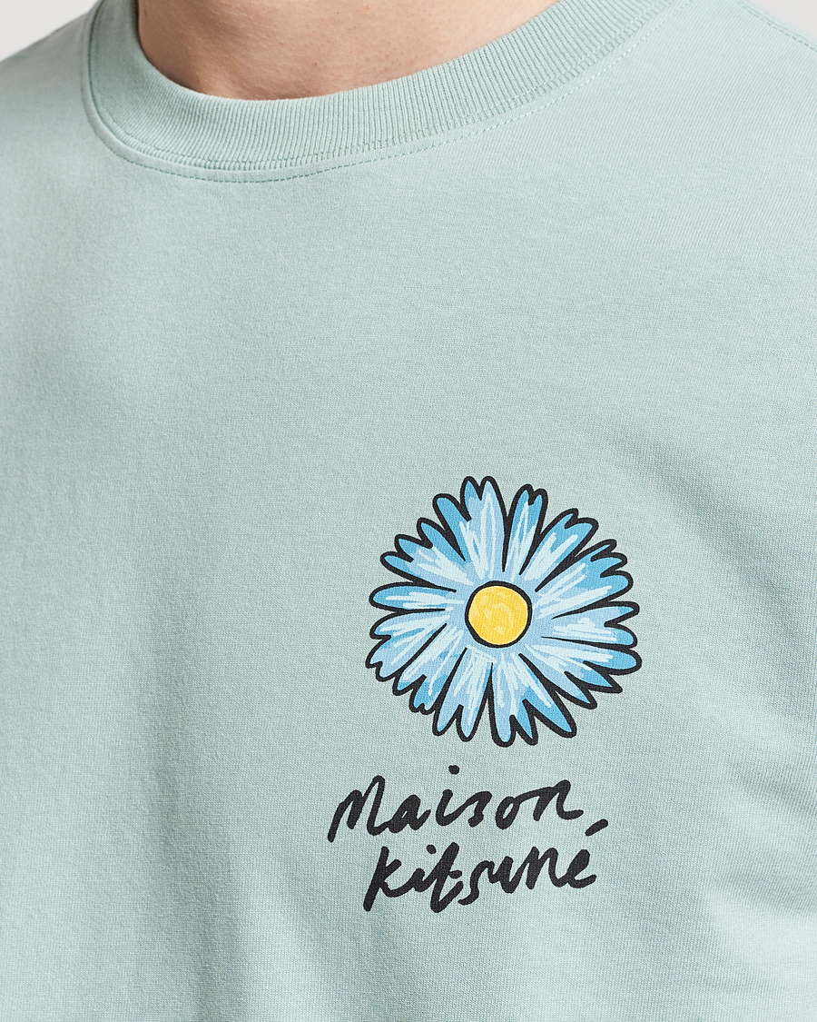 Herre | T-Shirts | Maison Kitsuné | Floating Flower T-Shirt Seafoam Blue