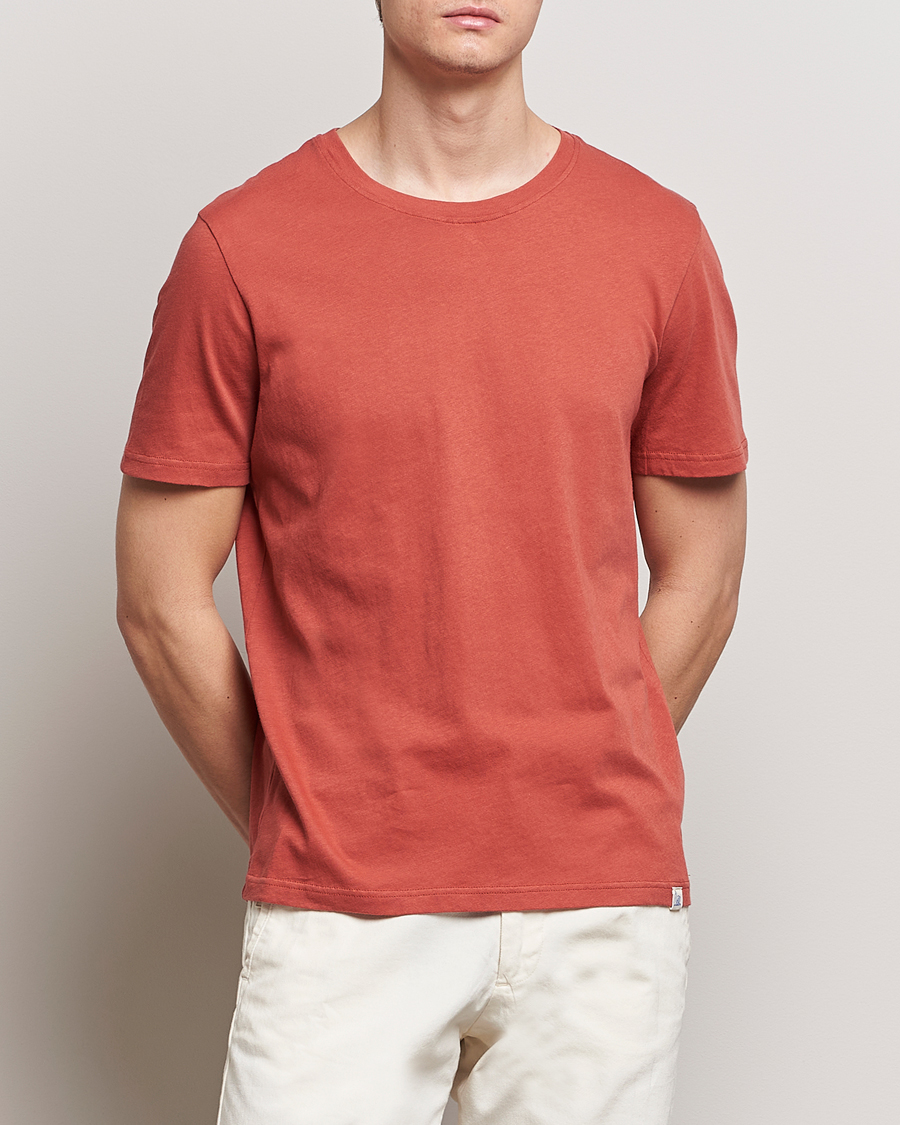 Herre | Loyalitetstilbud | Merz b. Schwanen | Organic Cotton Washed Crew Neck T-Shirt Newman Red