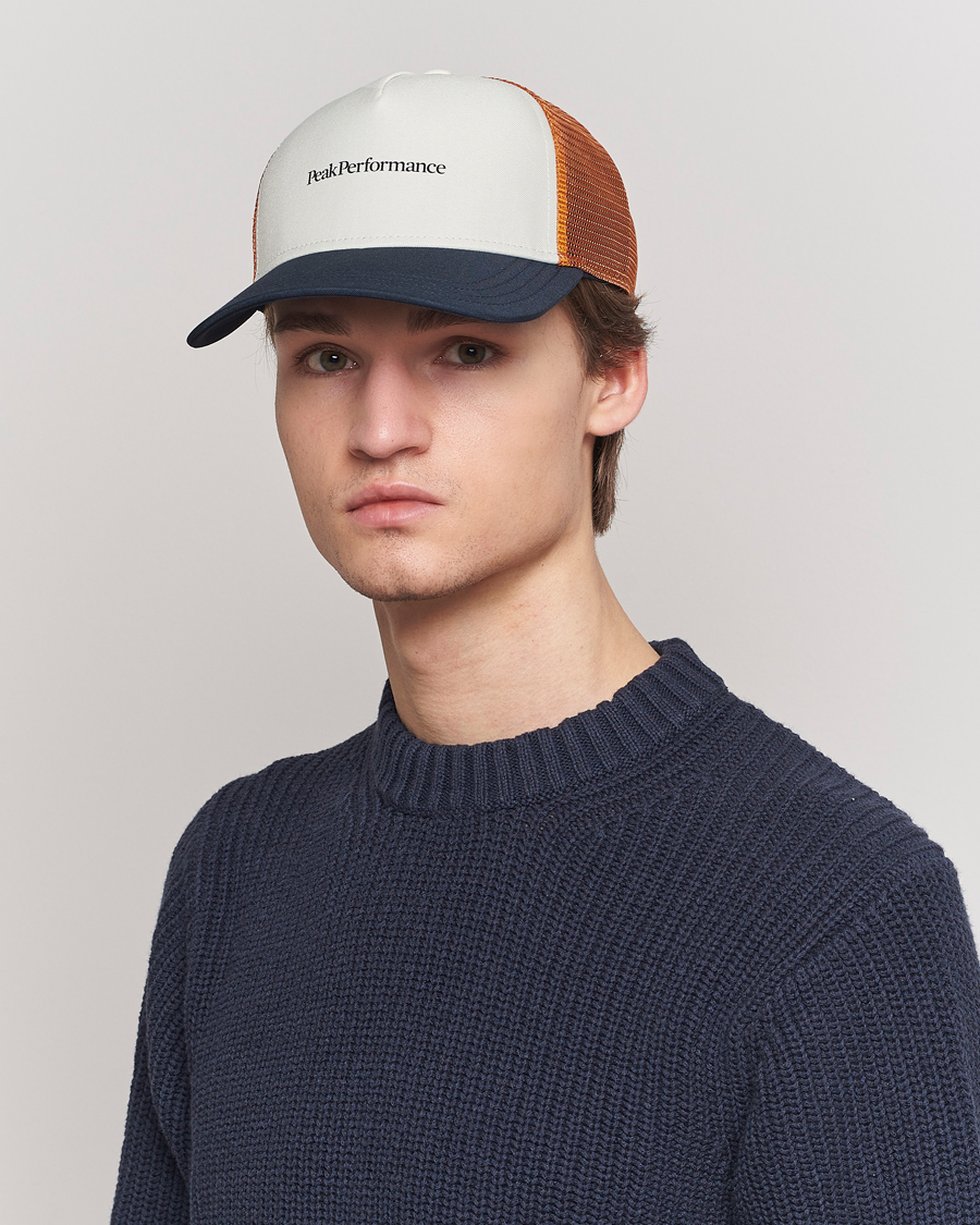 Herre | Peak Performance Trucker Cap Salute Blue/White | Peak Performance | Trucker Cap Salute Blue/White