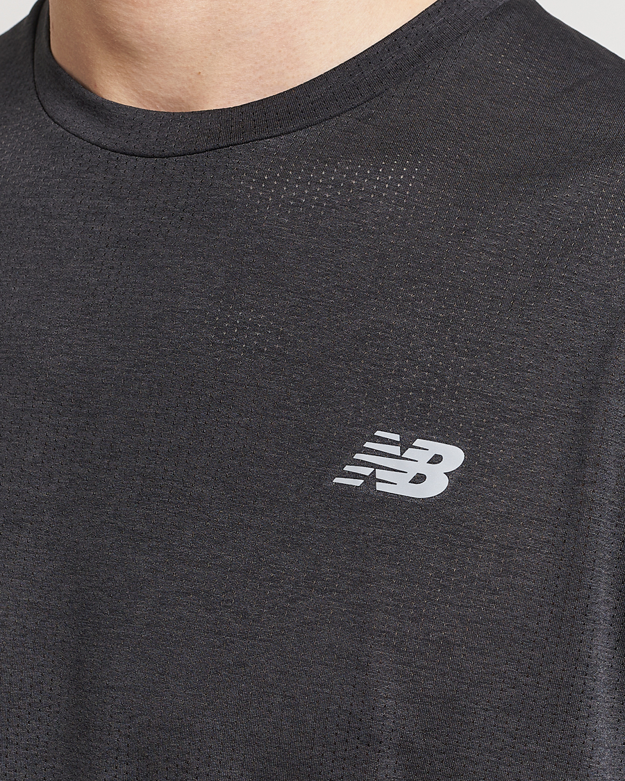Herre | T-Shirts | New Balance Running | Athletics Short Sleeve T-Shirt Black