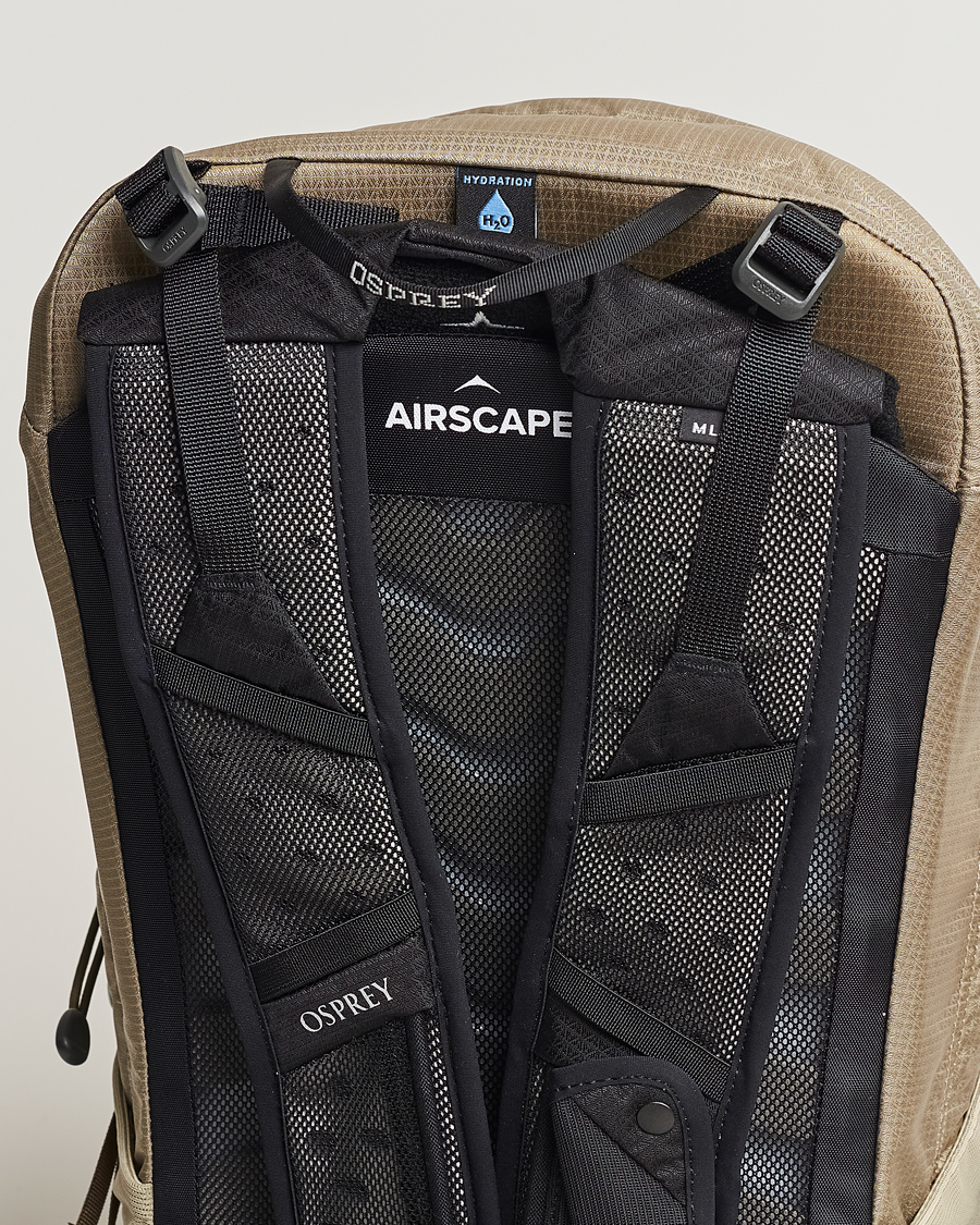 Herre | Osprey Talon 22 Backpack Sawdust/Earl Grey | Osprey | Talon 22 Backpack Sawdust/Earl Grey