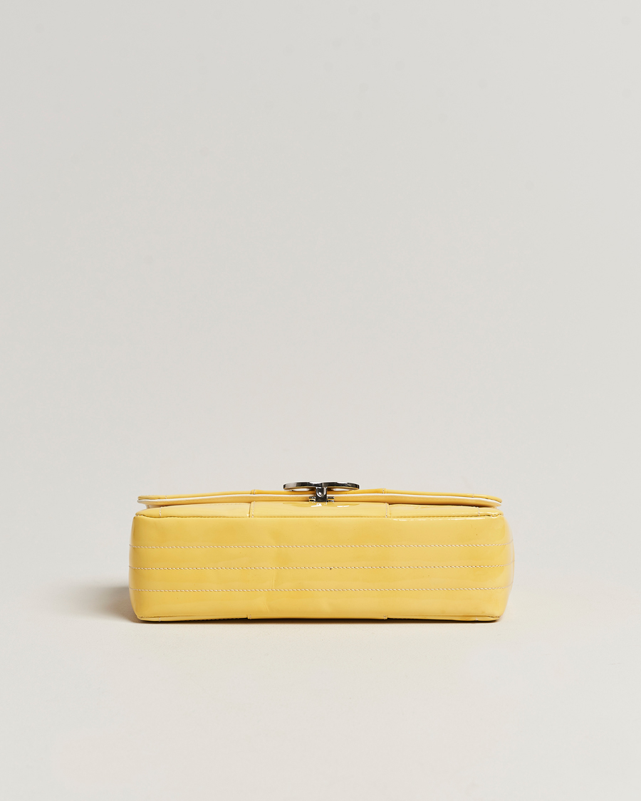 Herre | Chanel Pre-Owned Patent Flap Bag Yellow | Chanel Pre-Owned | Patent Flap Bag Yellow
