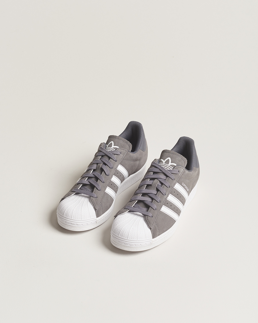 Herre | Sko i ruskind | adidas Originals | Superstar Sneaker Dark Grey