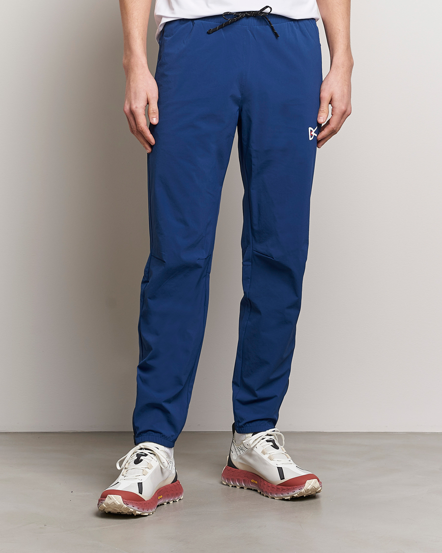 Herre | Active | District Vision | Lightweight DWR Track Pants Navy