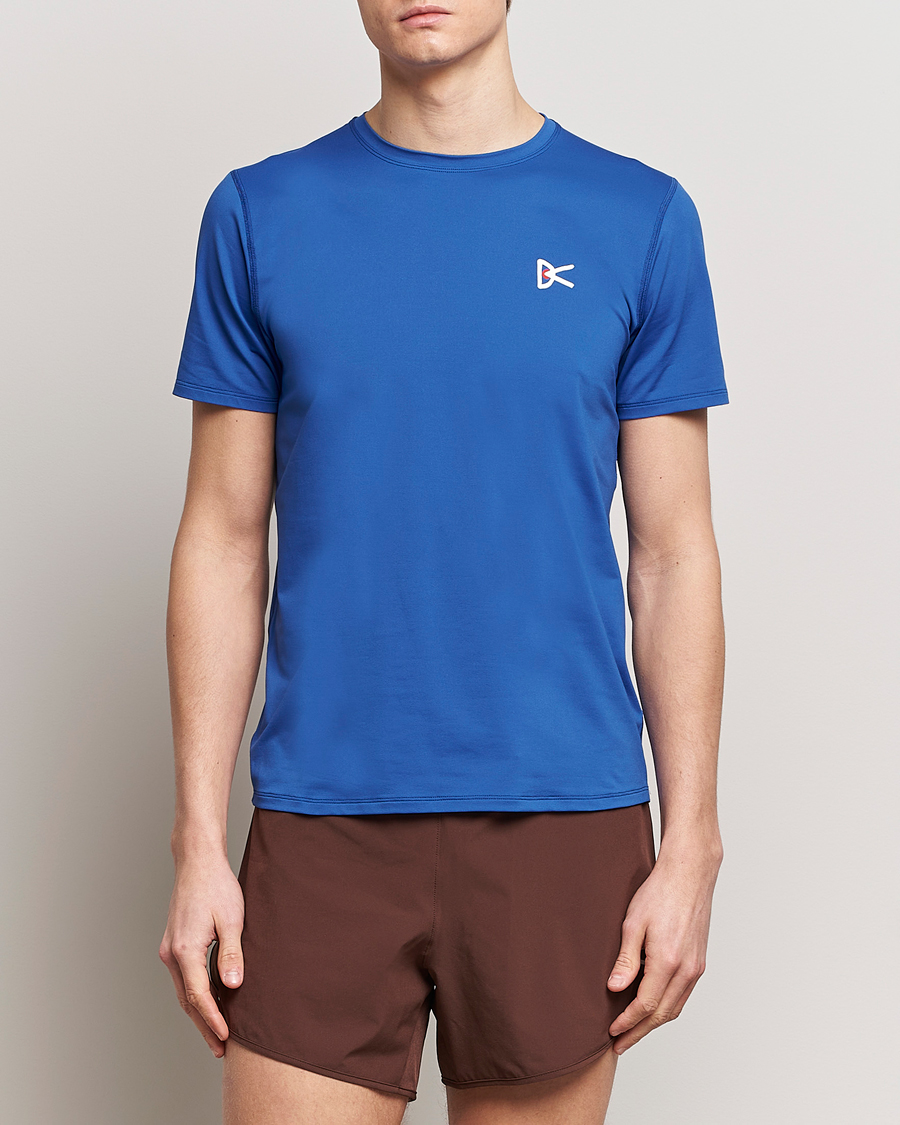 Herre | Nye produktbilleder | District Vision | Lightweight Short Sleeve T-Shirts Ocean Blue