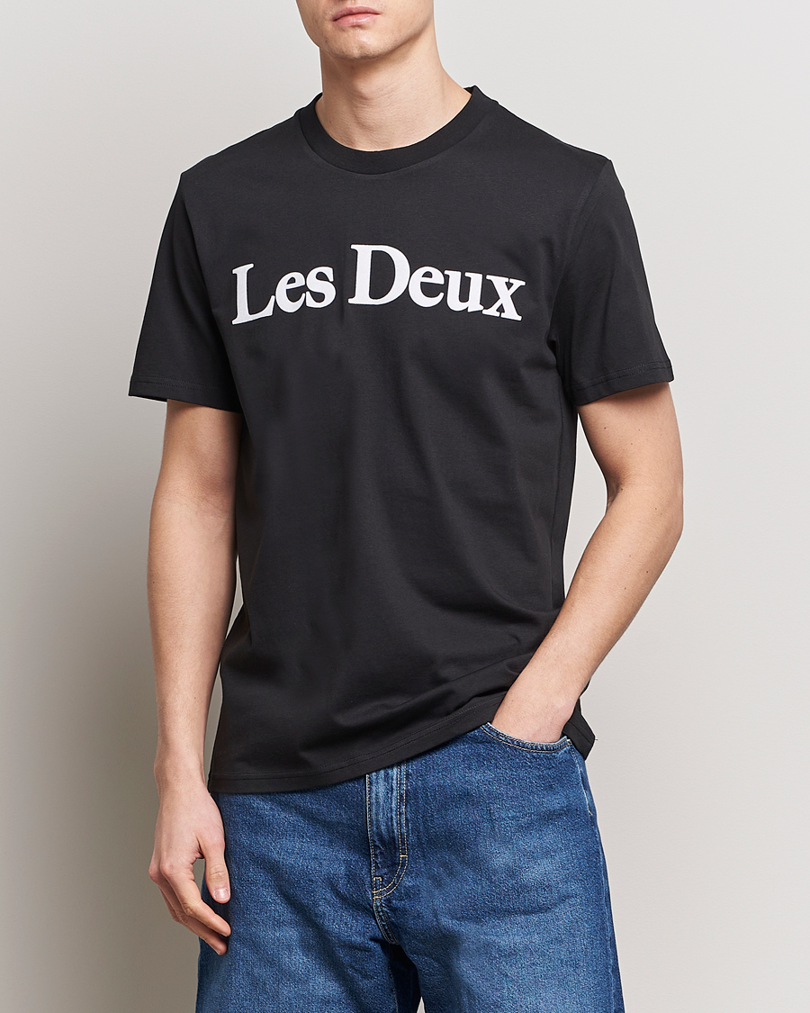 Herre | Nye produktbilleder | LES DEUX | Charles Logo T-Shirt Black