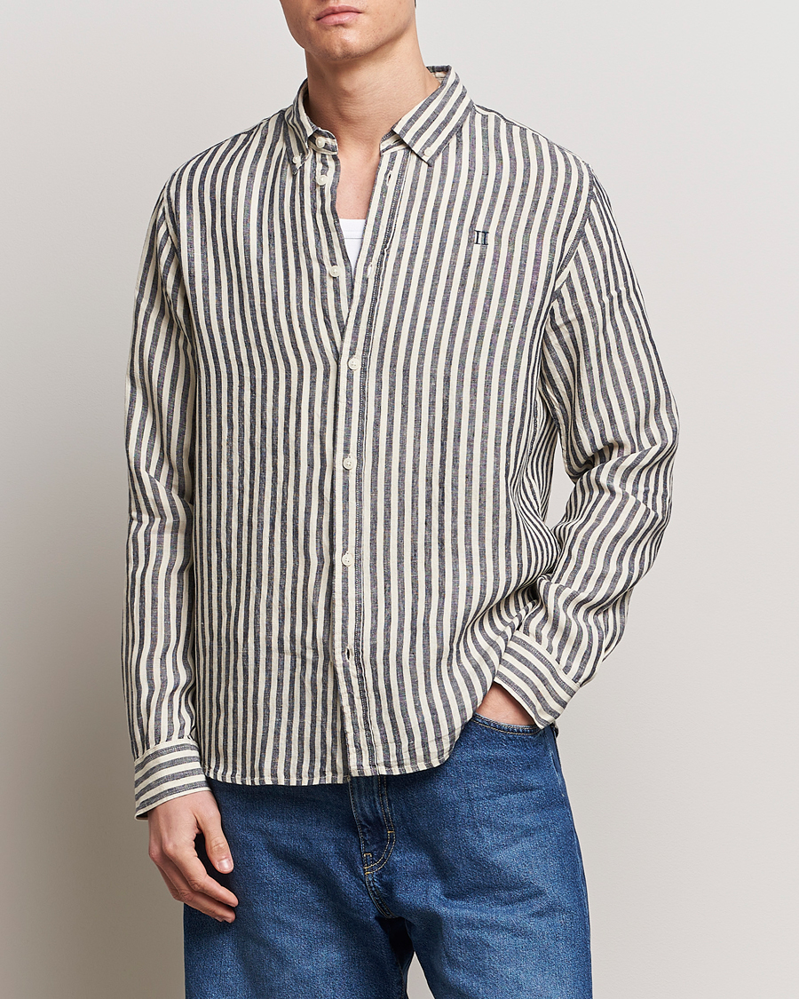 Herre | Nye produktbilleder | LES DEUX | Kristian Striped Linen Button Down Shirt Ivory/Navy