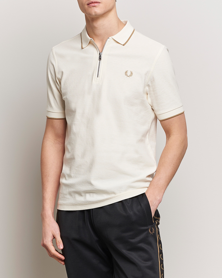 Herre | Afdelinger | Fred Perry | Crépe Half Zip Polo Ecru