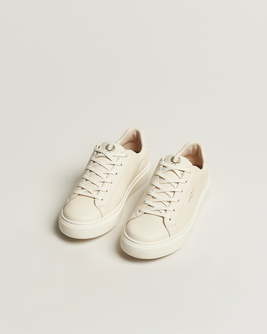 Herre | Sneakers | Fred Perry | B71 Grained Leather Sneaker Ecru