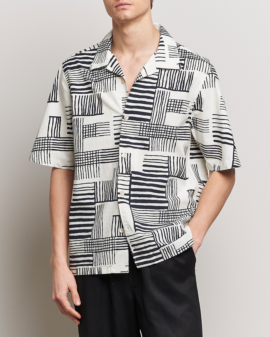 Herre | Nyheder | NN07 | Ole Printed Short Sleeve Shirt Black Multi