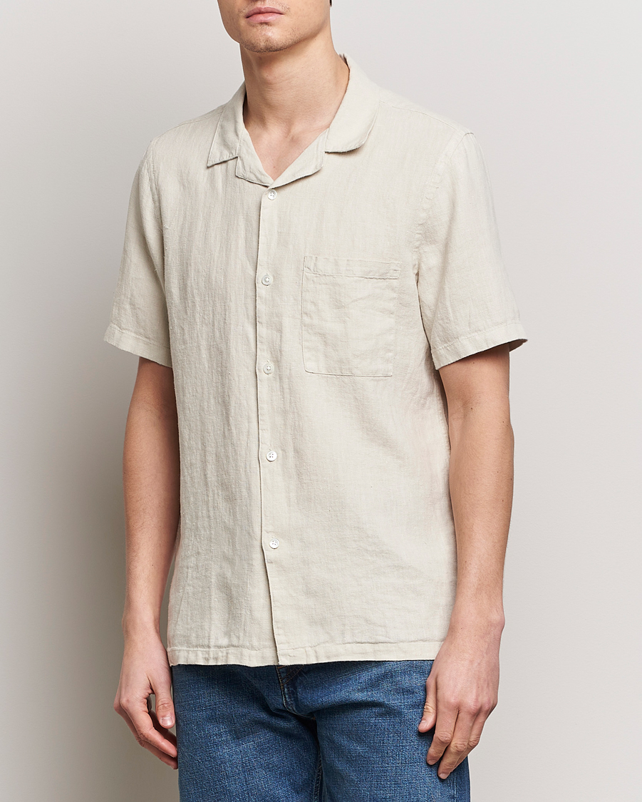 Herr | Kläder | A Day\'s March | Yamu Short Sleeve Linen Shirt Sand