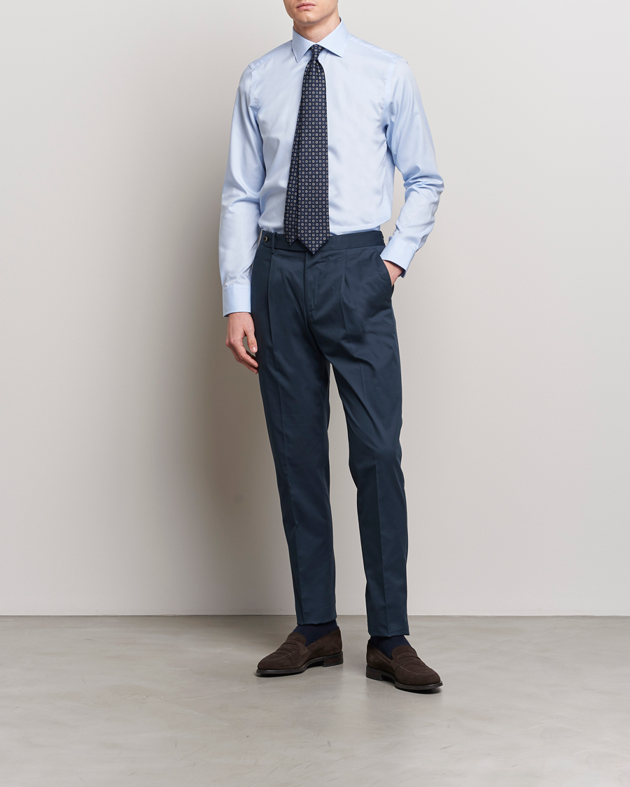 Herre | Nyheder | Oscar Jacobson | Slim Fit Cut Away Non Iron Twill Light Blue