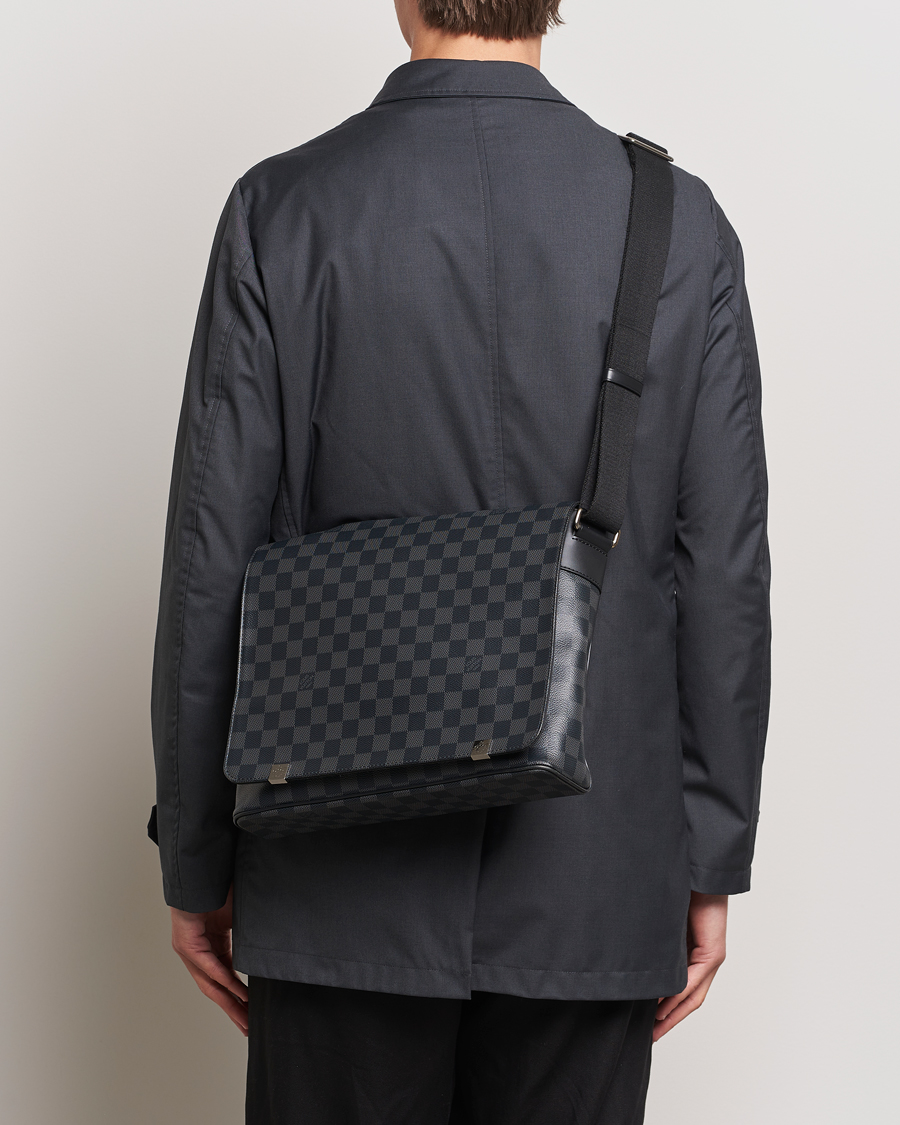 Men | Pre-Owned & Vintage Bags | Louis Vuitton Pre-Owned | District PM Messenger Bag Damier Graphite