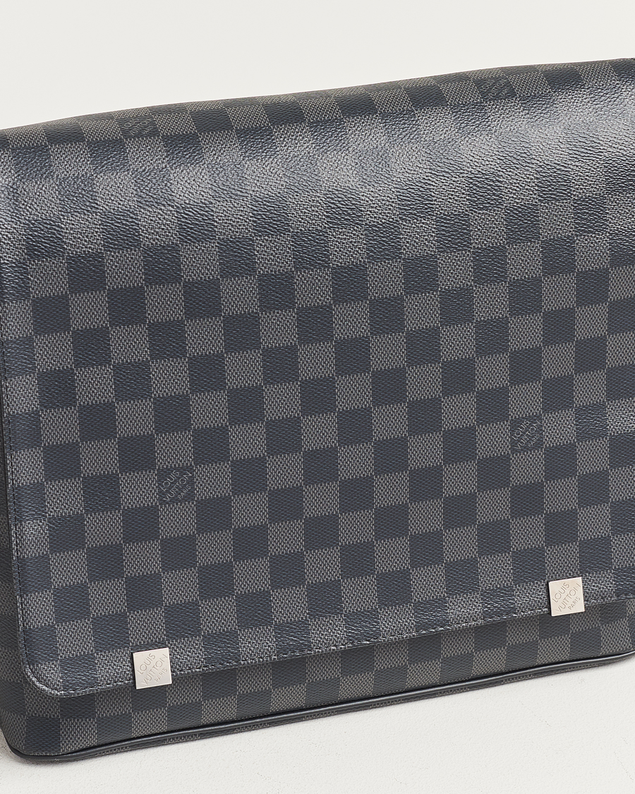 Herre | Louis Vuitton Pre-Owned District PM Messenger Bag Damier Graphite | Louis Vuitton Pre-Owned | District PM Messenger Bag Damier Graphite