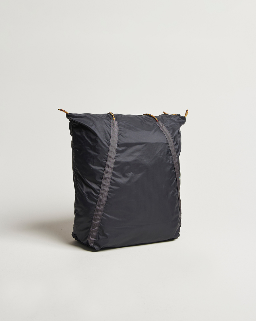 Herre | Tasker | Klättermusen | KlättermusenGebo 23L Lightweight TotebagRaven