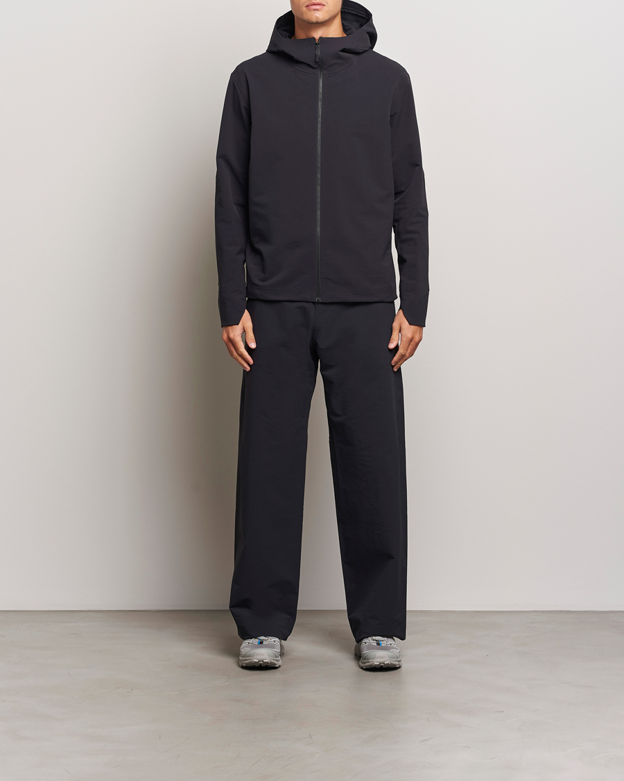 Herre | Jakker | Arc'teryx Veilance | Isogon GORE-TEX Hooded Shell Jacket Black