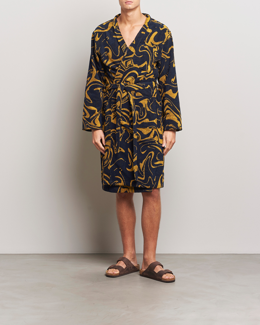 Herre | Pyjamas & Morgenkåber | OAS | Marble Robe Black/Yellow