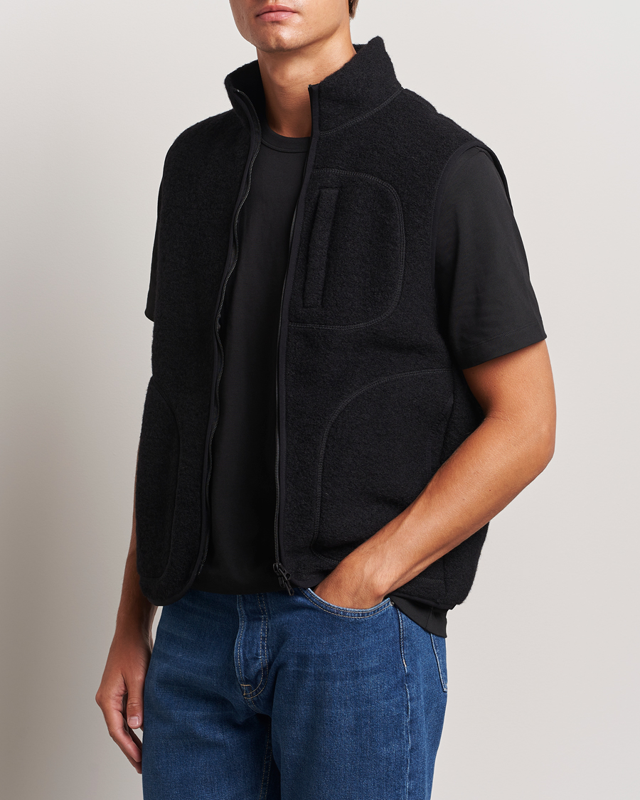 Herre | Veste | J.Lindeberg | Duncan Wool Fleece Vest Black