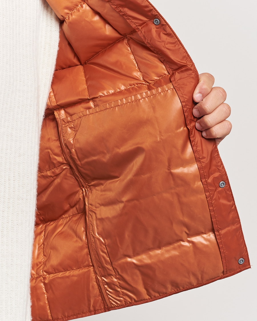 Herre | Jakker | TAION | V-Neck Lightweight Down Vest Brick Orange