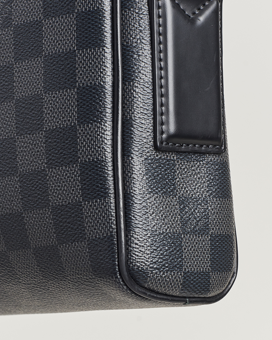 Herre | Louis Vuitton Pre-Owned Dayton Reporter MM Damier Graphite | Louis Vuitton Pre-Owned | Dayton Reporter MM Damier Graphite