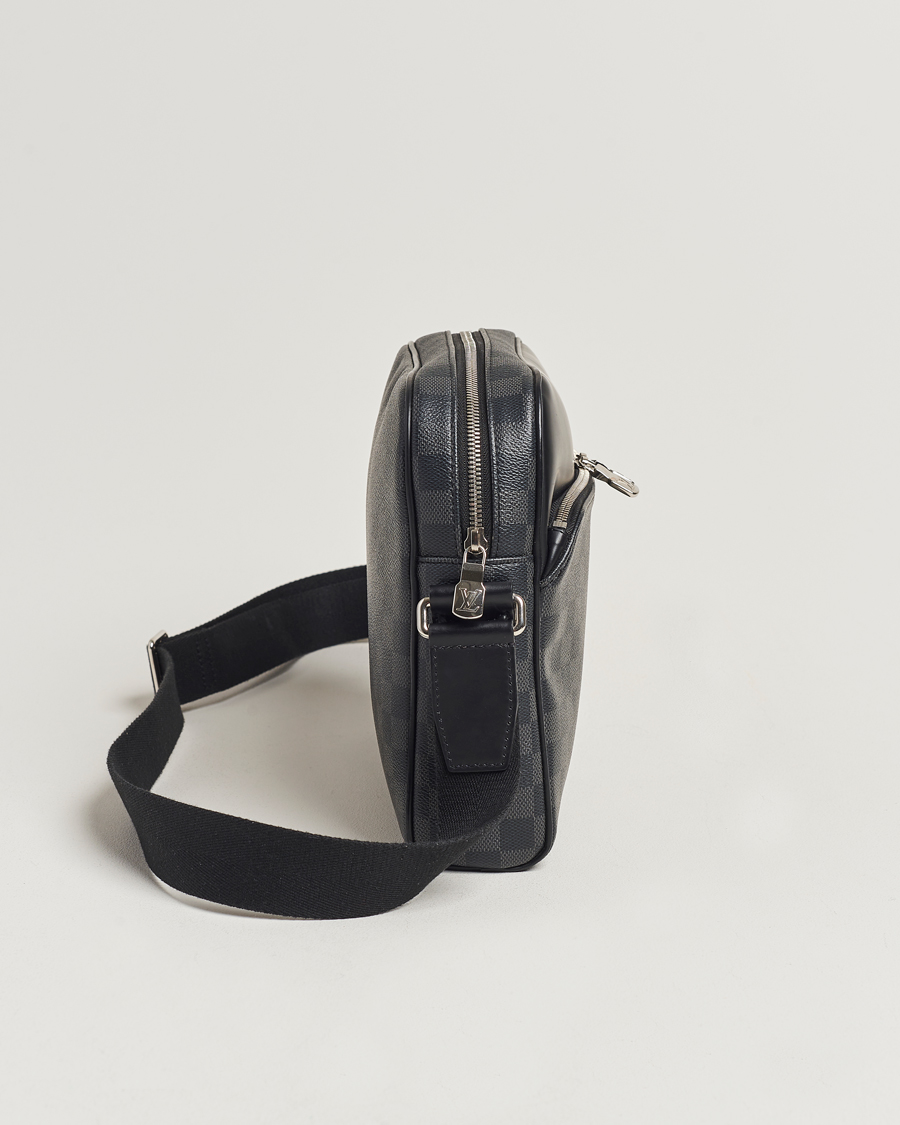 Herre | Louis Vuitton Pre-Owned Dayton Reporter MM Damier Graphite | Louis Vuitton Pre-Owned | Dayton Reporter MM Damier Graphite