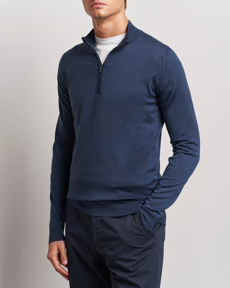 Herre | Trøjer | John Smedley | Barrow Extra Fine Merino Half Zip Smoke Blue