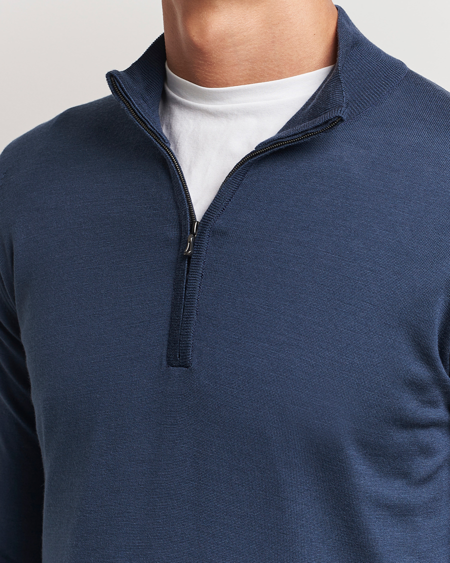 Herre | Trøjer | John Smedley | Barrow Extra Fine Merino Half Zip Smoke Blue