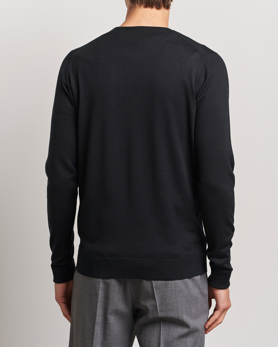 Herre | Trøjer | John Smedley | Bobby Extra Fine Merino V-Neck Pullover Black