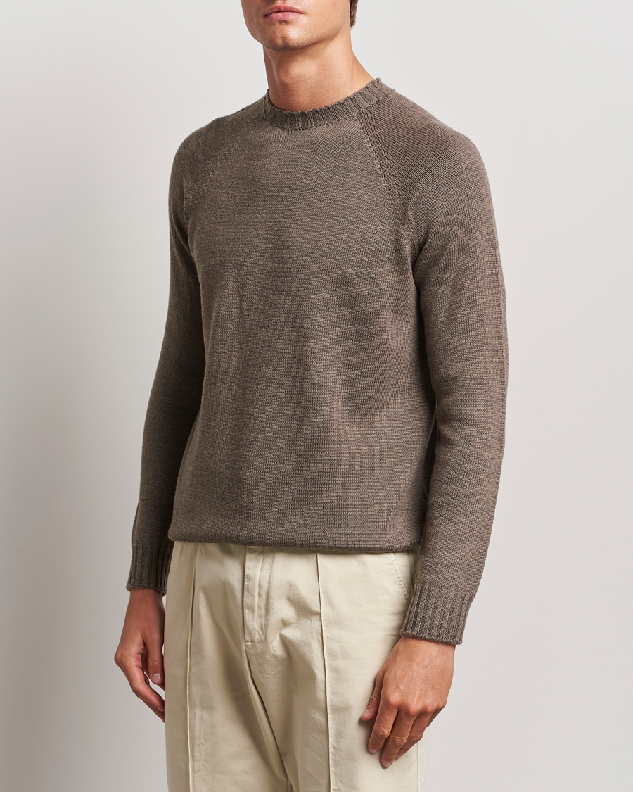 Herre |  | John Smedley | Denver Extra Fine Merino Crew Neck Mushroom Brown